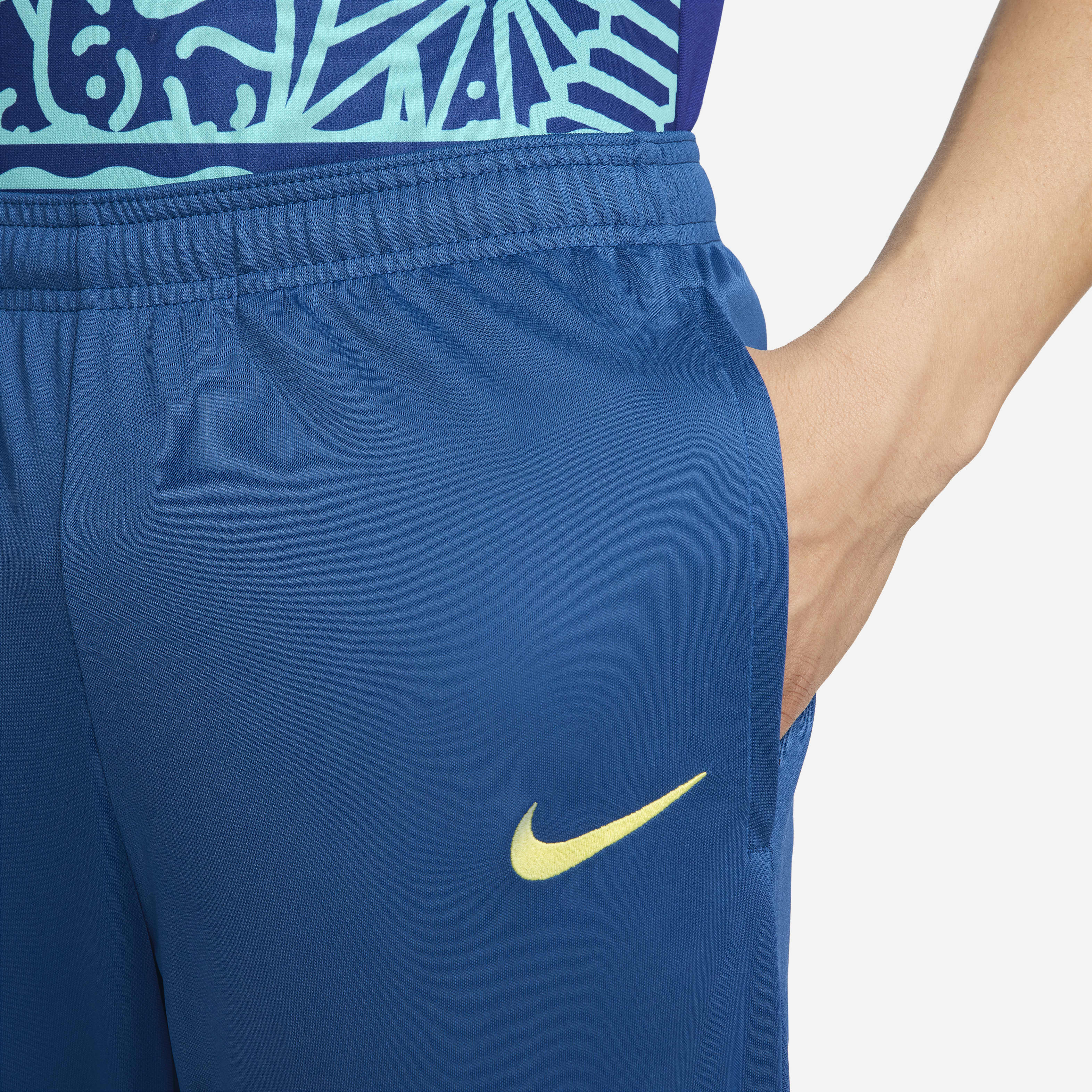 Nike academy track pants bleu best sale